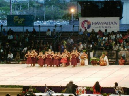 Kieki hula in Hilo